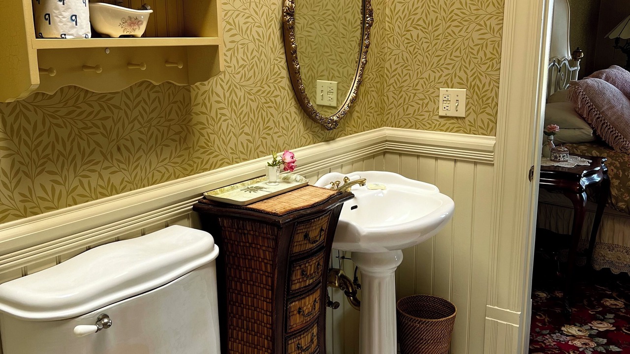 Photo of Bathroom in Eureka
