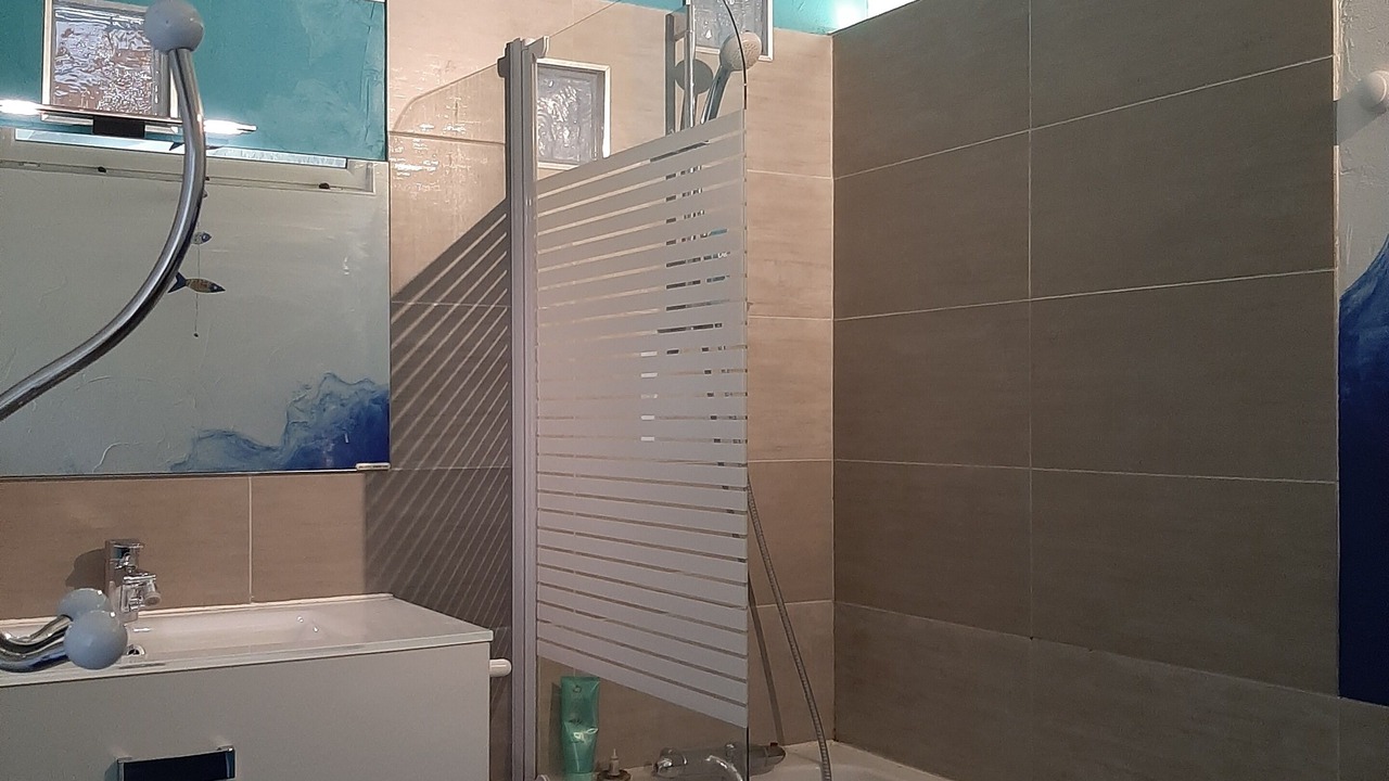 Photo of Bathroom in Saint-Meard-de-Gurcon