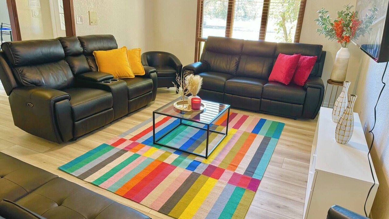 Photo of Livingroom in Hays
