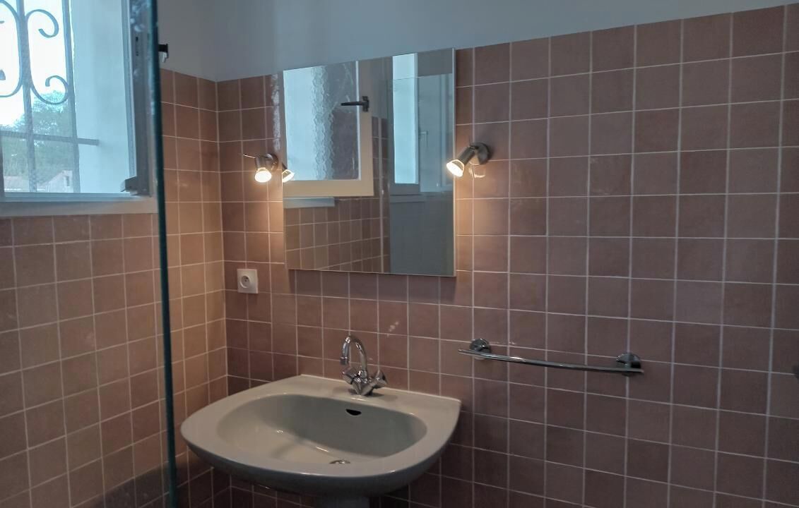 Photo of Bathroom in Moulis-en-Medoc