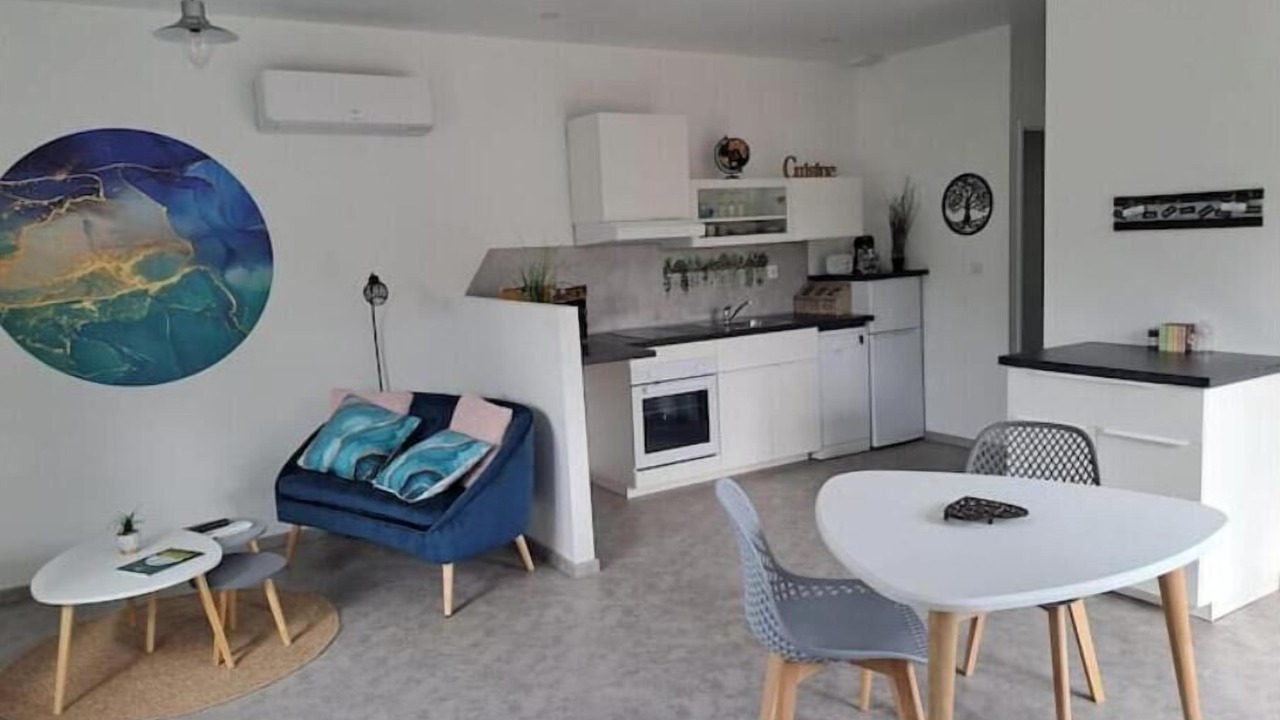 Photo of Livingroom in Saint-Medard-de-Guizieres