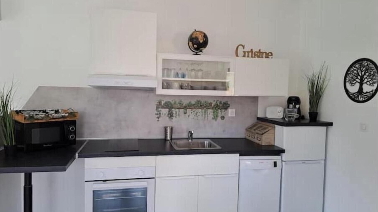 Photo of Kitchen in Saint-Medard-de-Guizieres