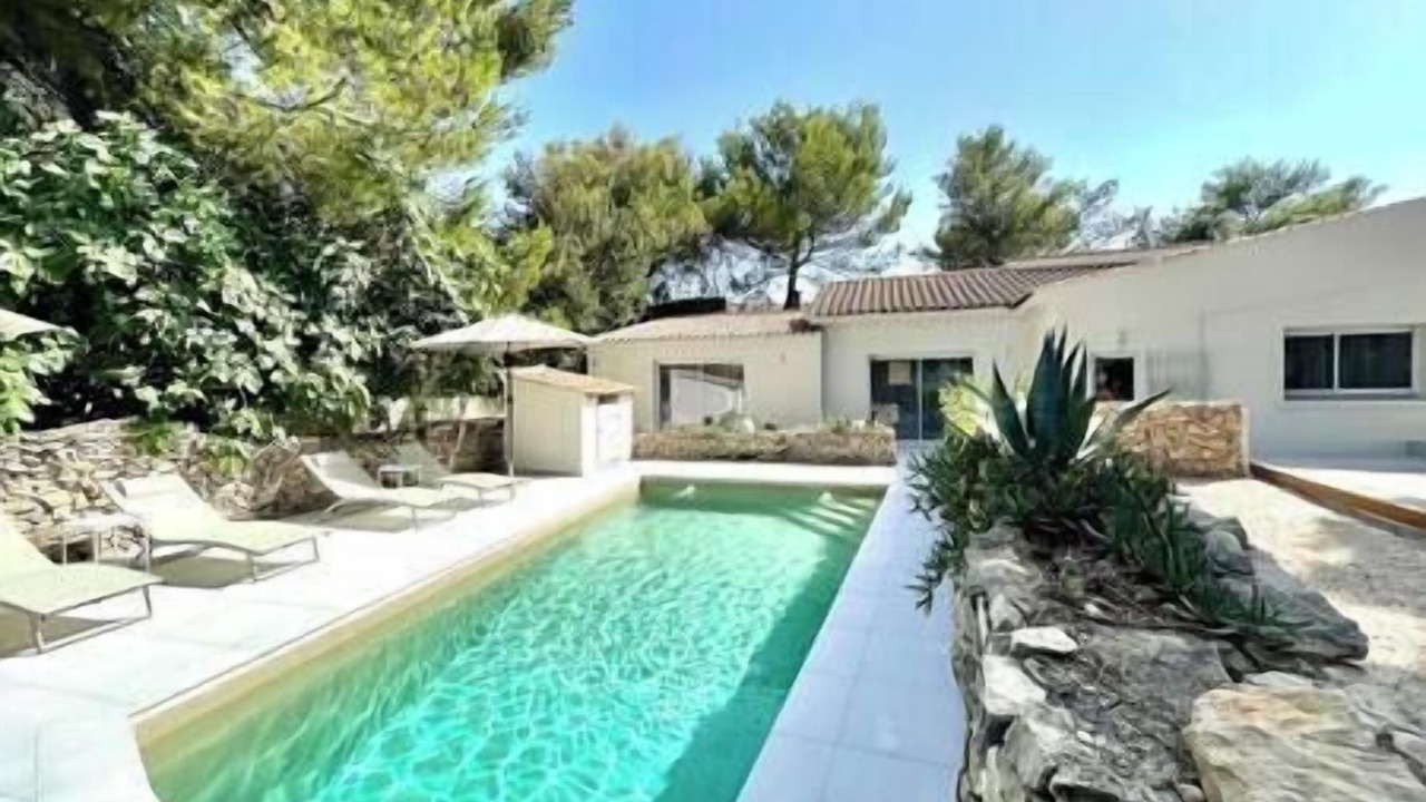 Photo of Others in Caremeau