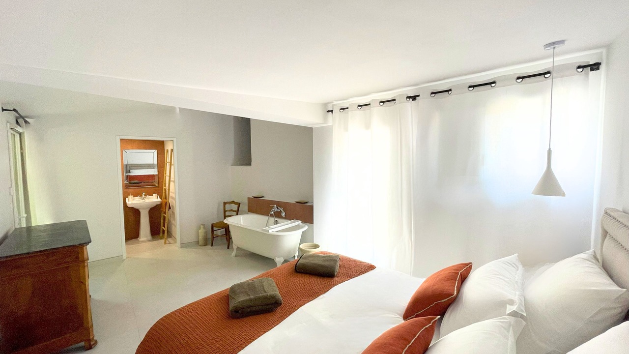 Photo of Others in Caremeau