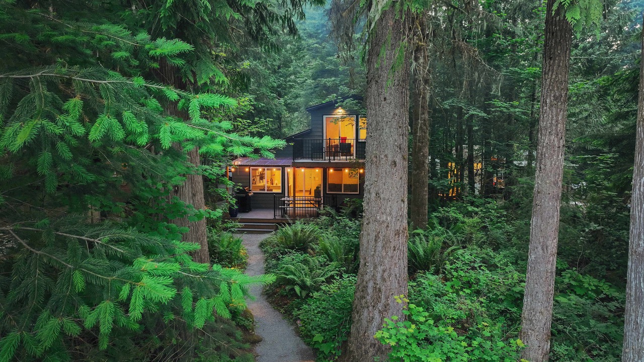Photo of Others in Darrington