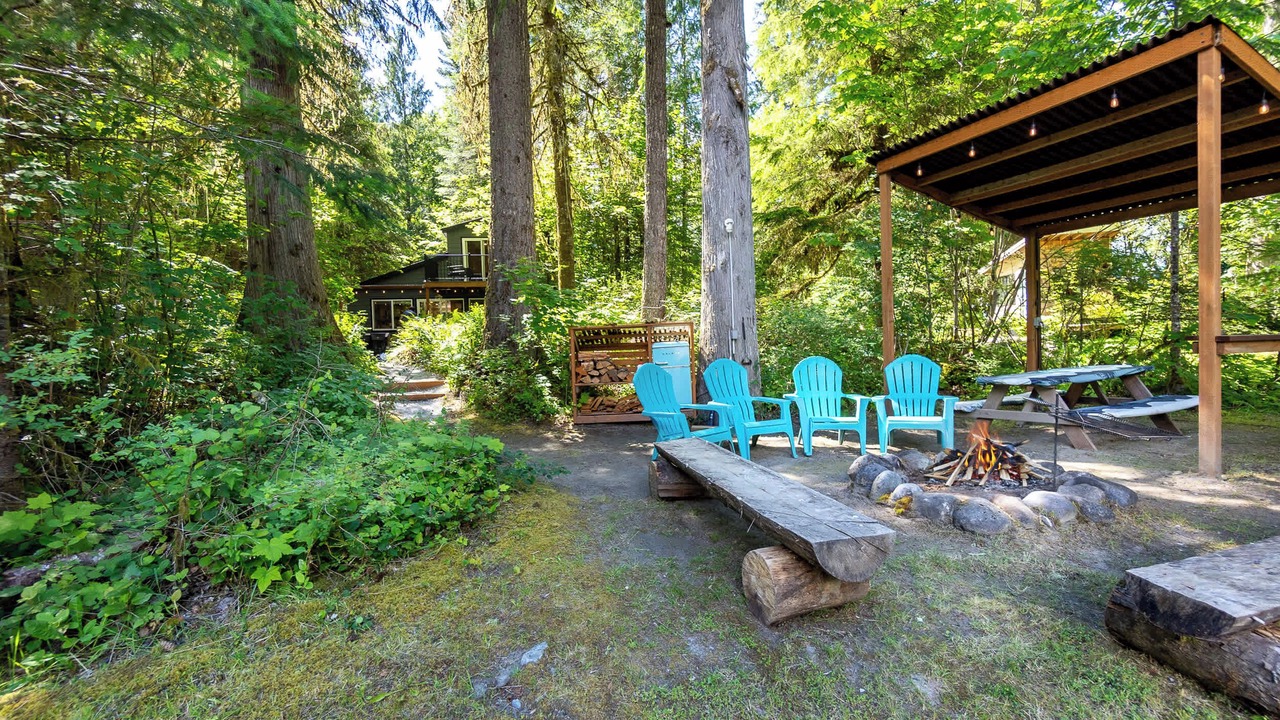Photo of Others in Darrington