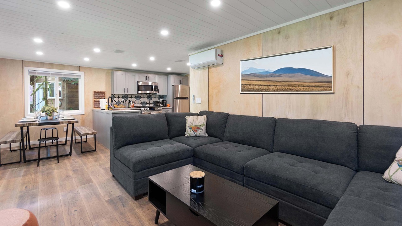 Photo of Livingroom in Darrington