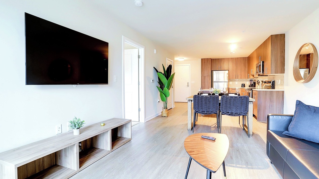 Photo of Livingroom in Jefferson Manor