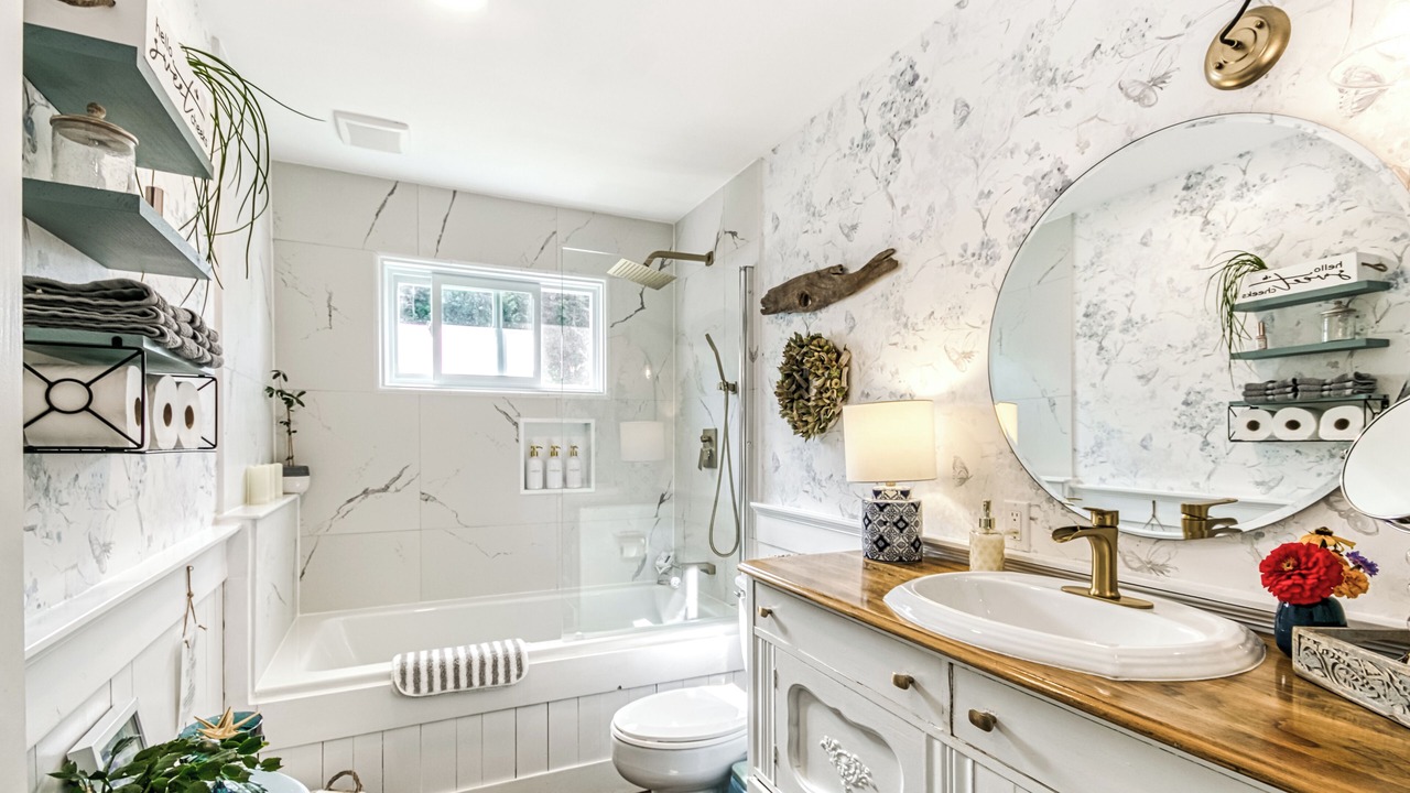 Photo of Bathroom in Benny