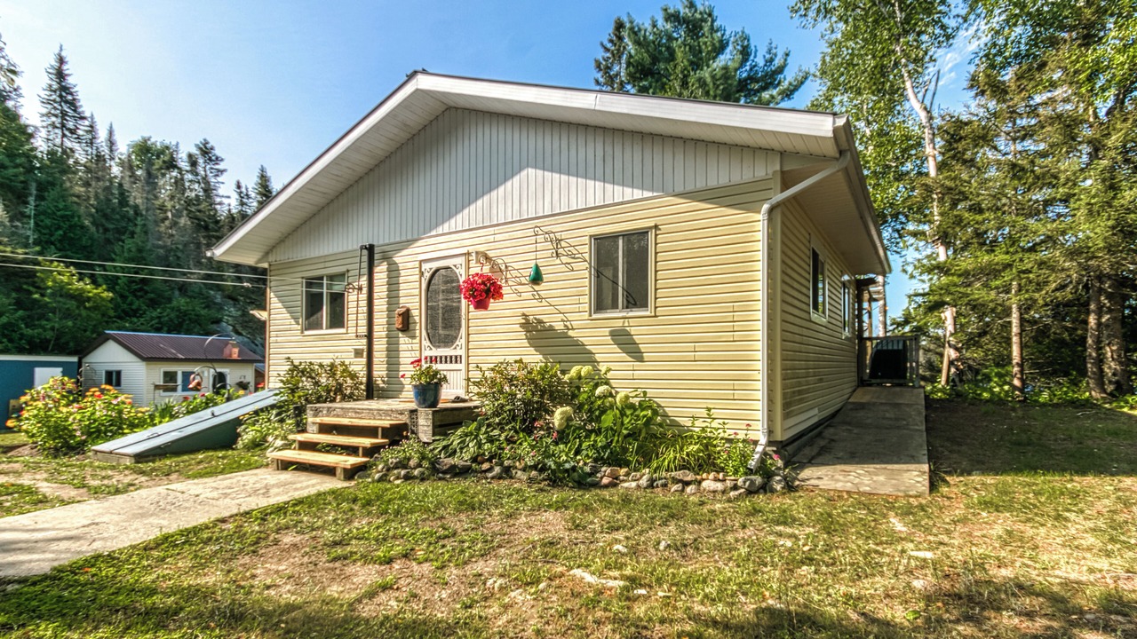 Photo of Outdoor in Benny