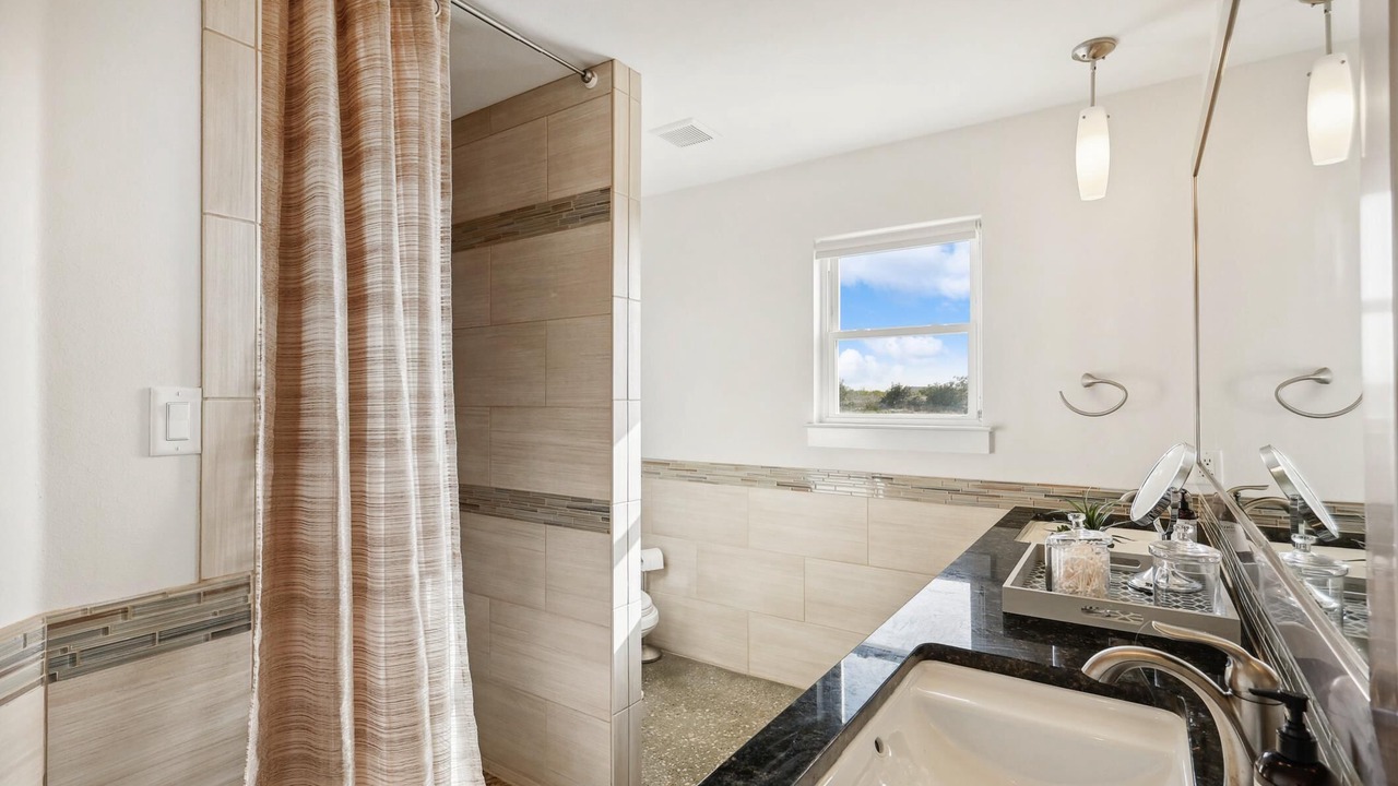 Photo of Bathroom in Graford
