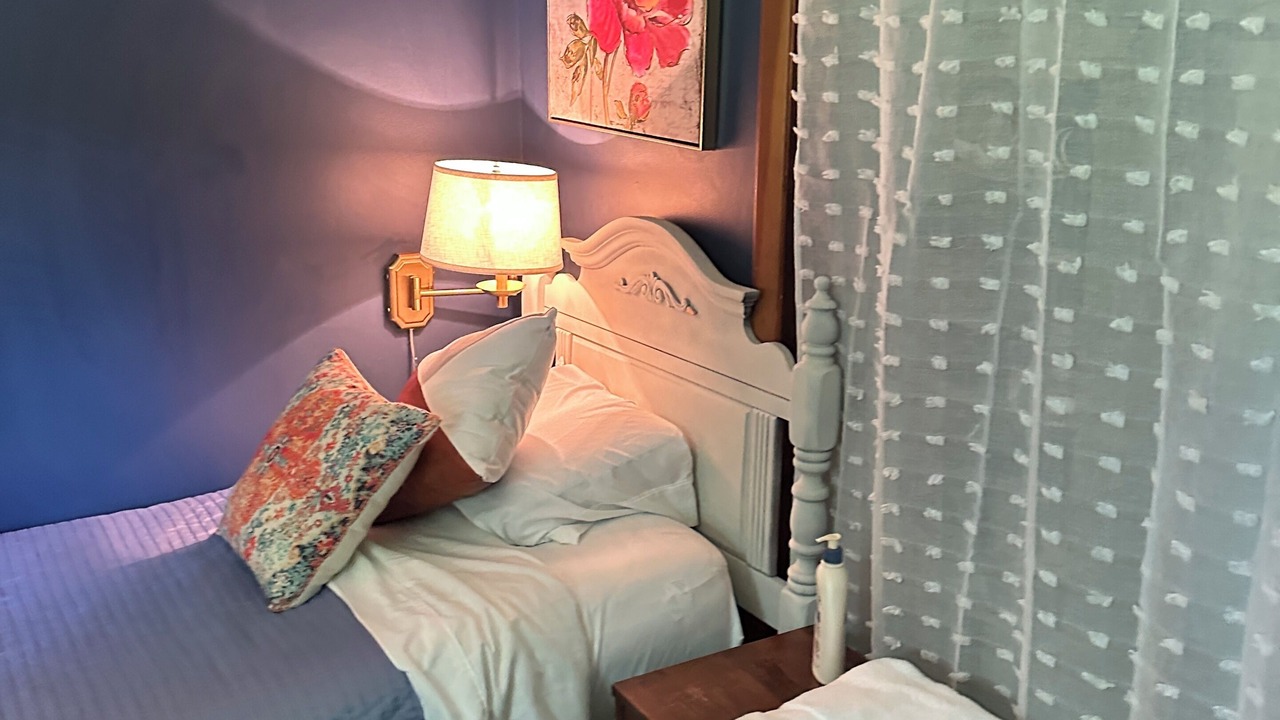 Photo of Bedroom in Middlesboro