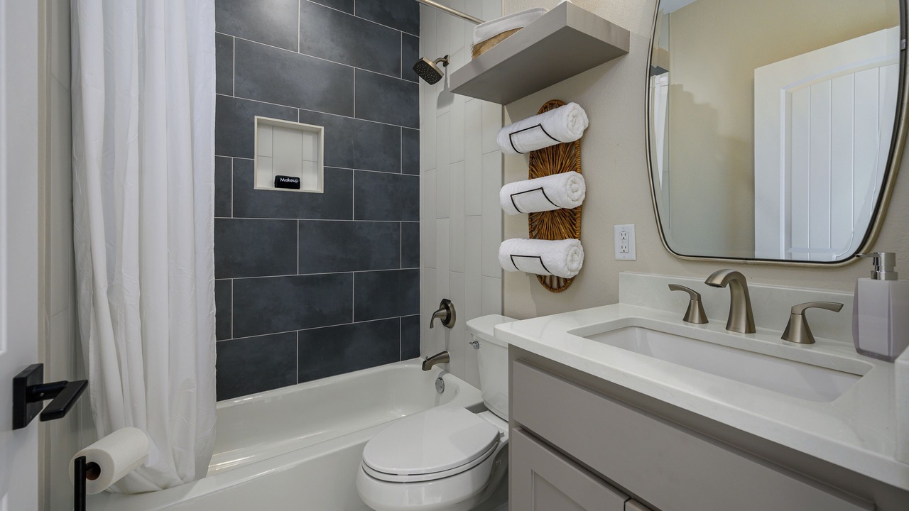 Photo of Bathroom in Pottsboro