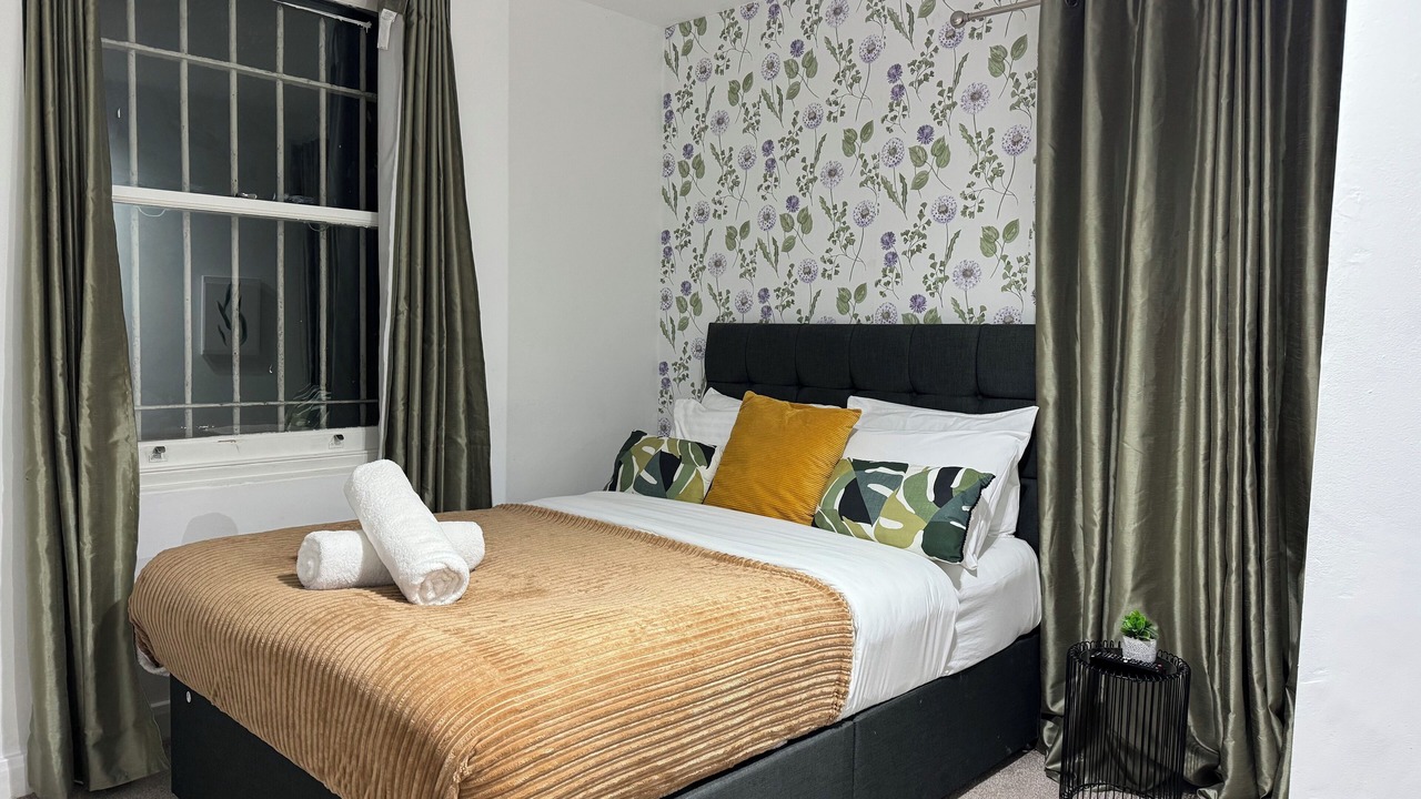 Photo of Bedroom in Holland Park