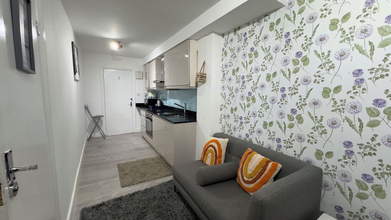 Photo of Livingroom in Holland Park