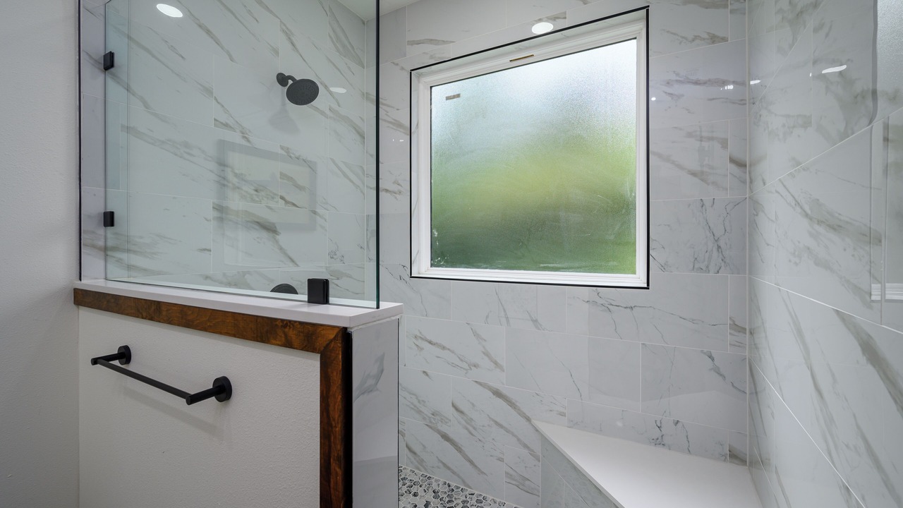 Photo of Bathroom in Pottsboro