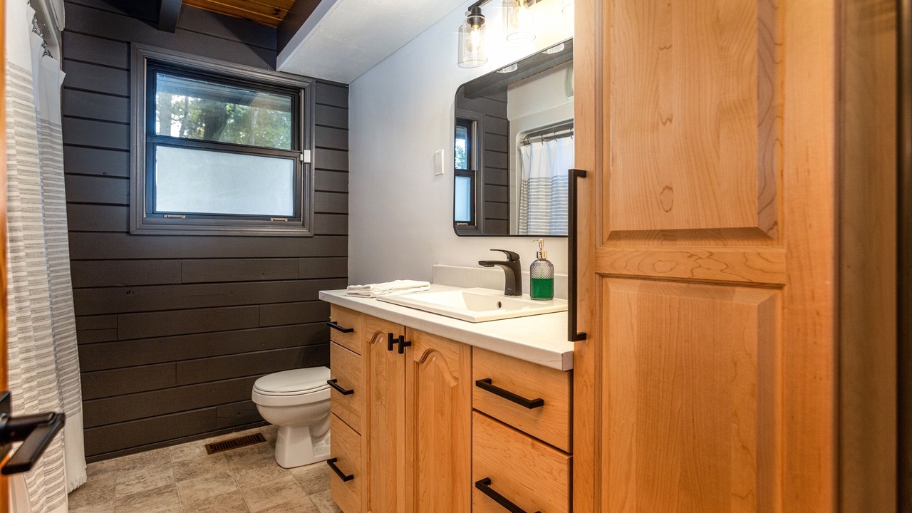 Photo of Bathroom in Mundleville