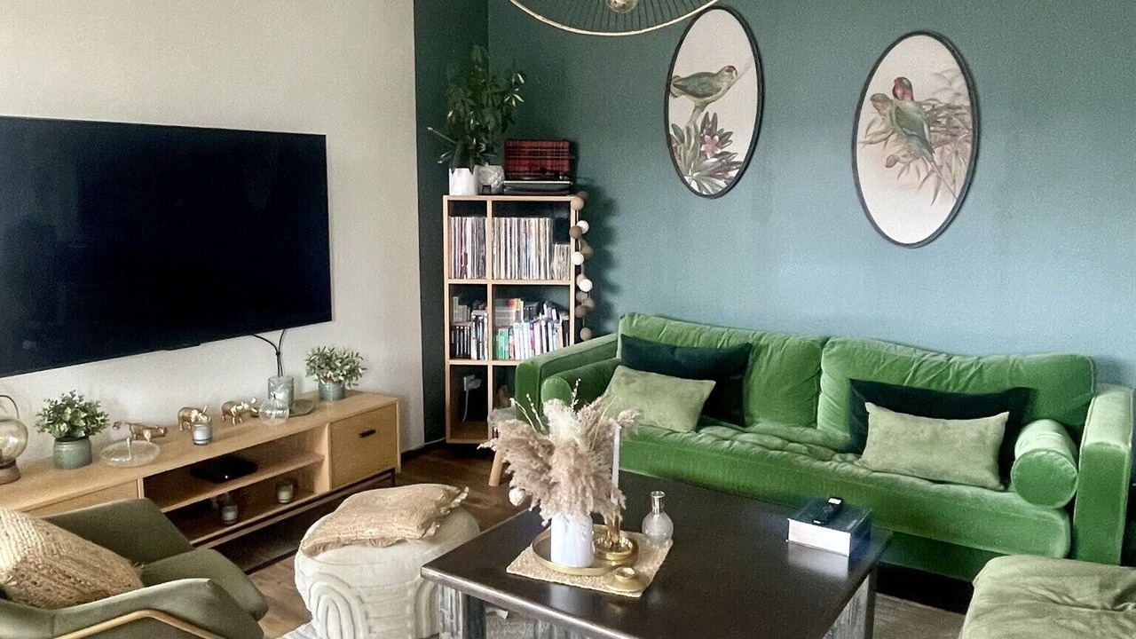 Photo of Livingroom in Republique - Les Ponts