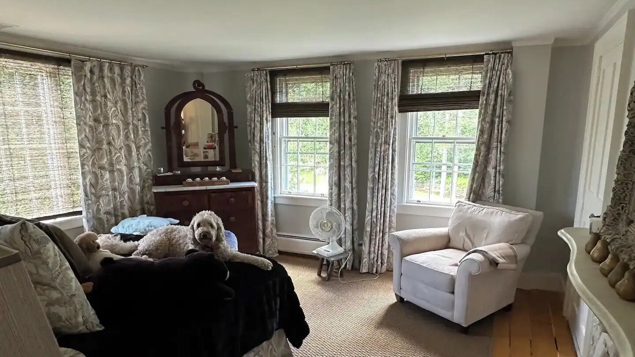 Photo of Livingroom in Manchester Center