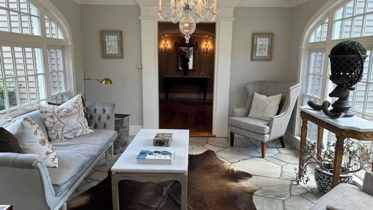 Photo of Livingroom in Manchester Center