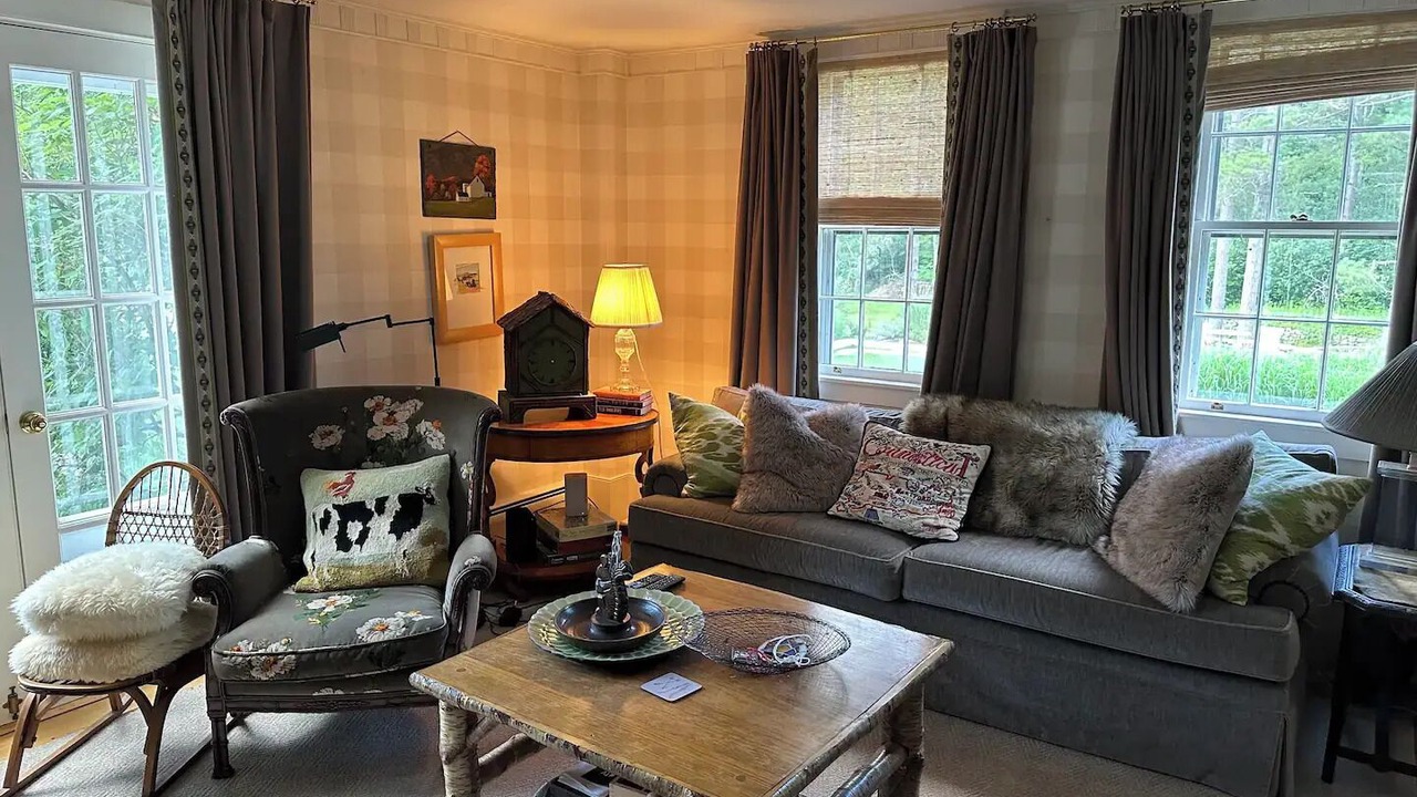 Photo of Livingroom in Manchester Center