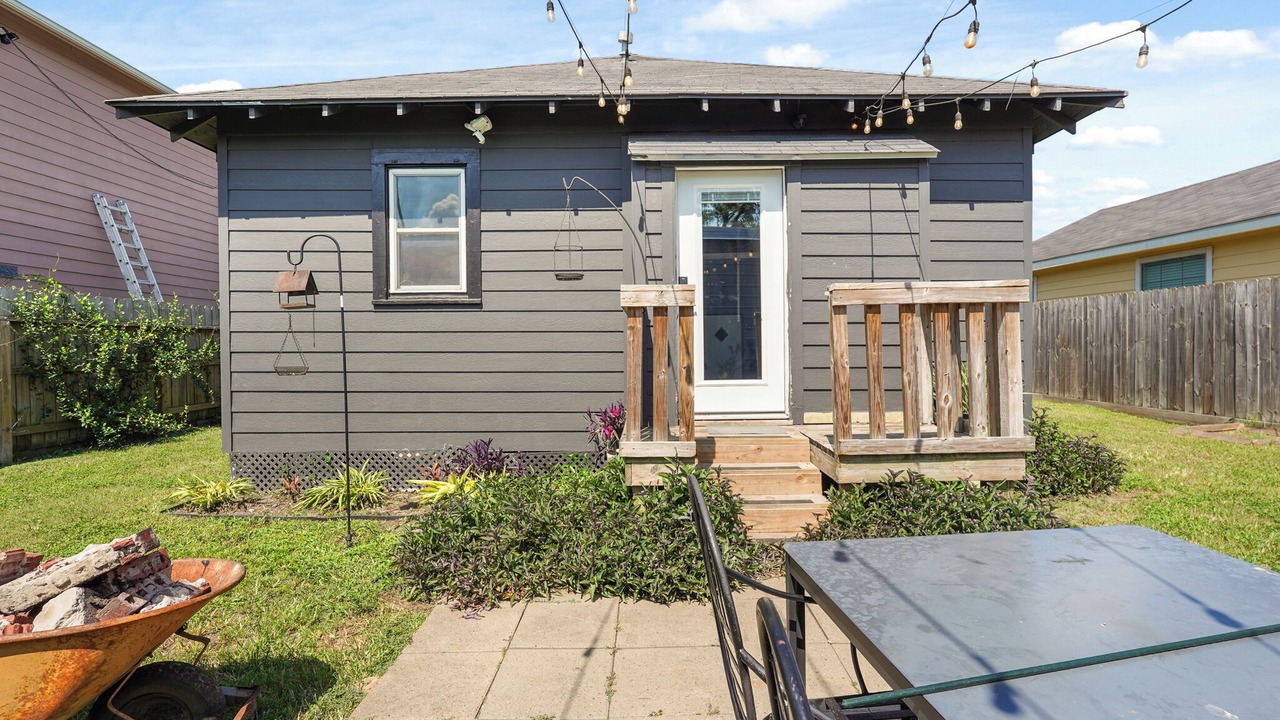 Photo of Outdoor in Northside