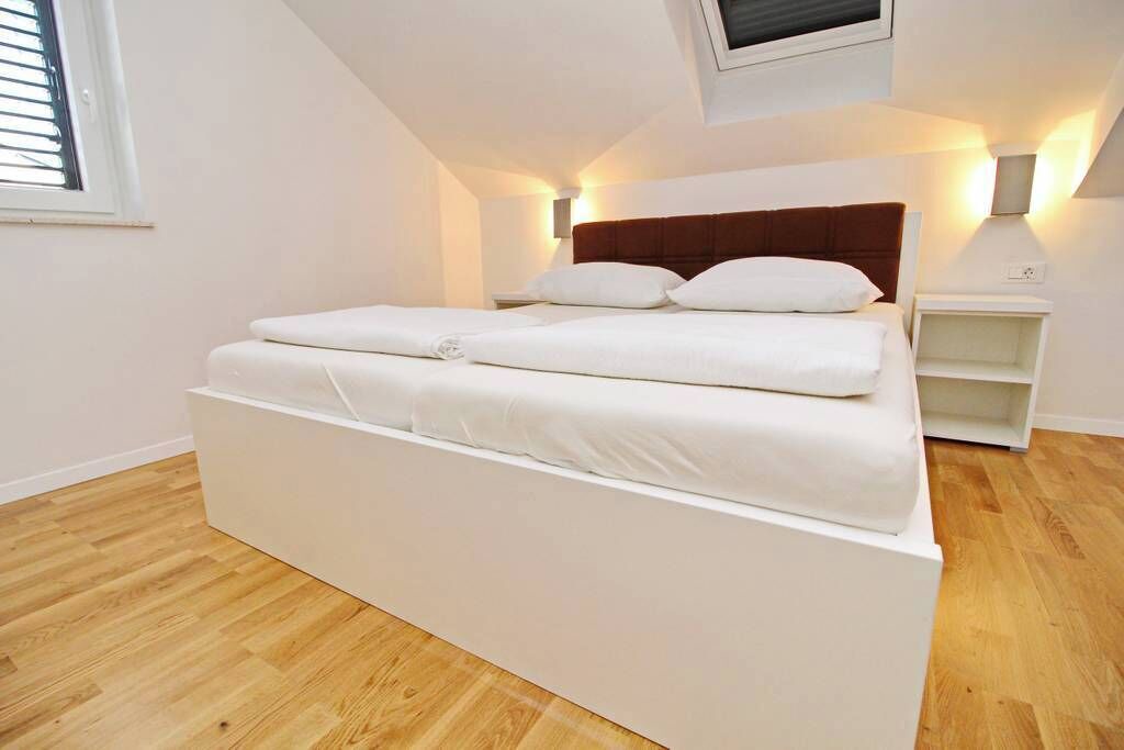 Photo of Bedroom in Drace