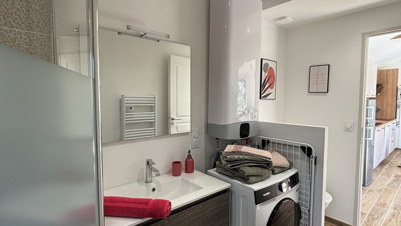 Photo of Bathroom in Sainte-Marguerite-sur-Mer