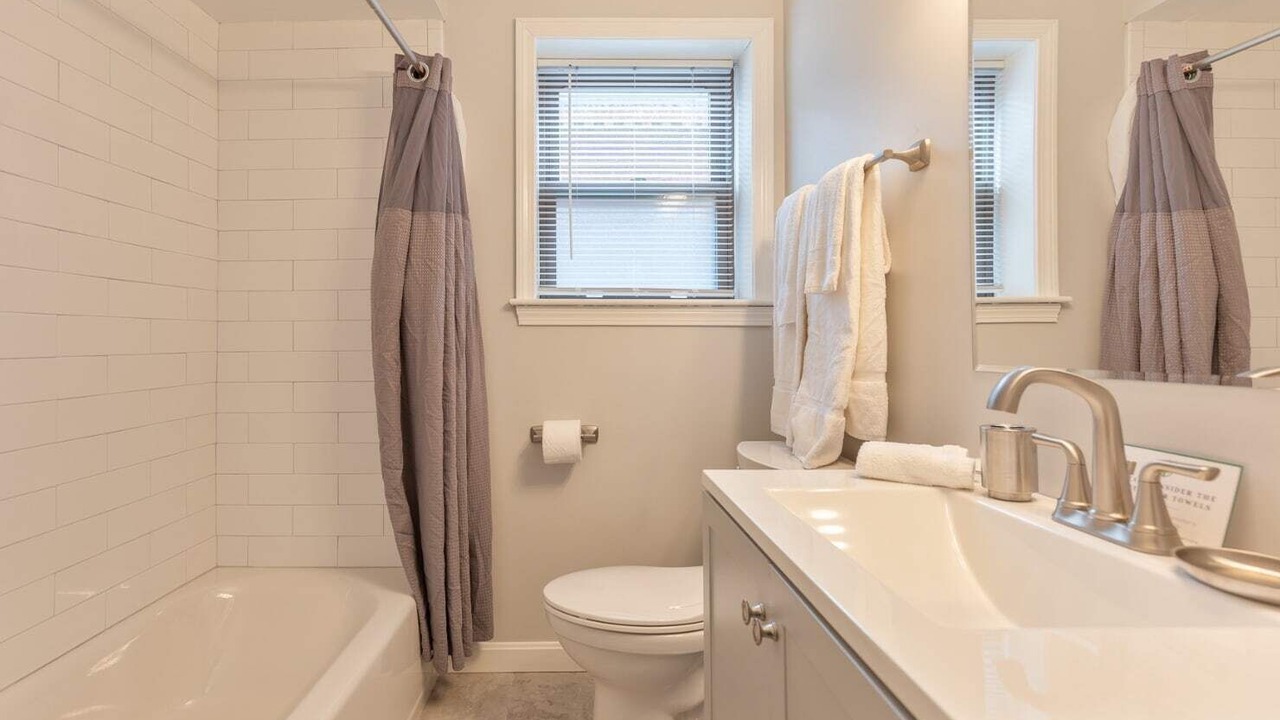 Photo of Bathroom in North End