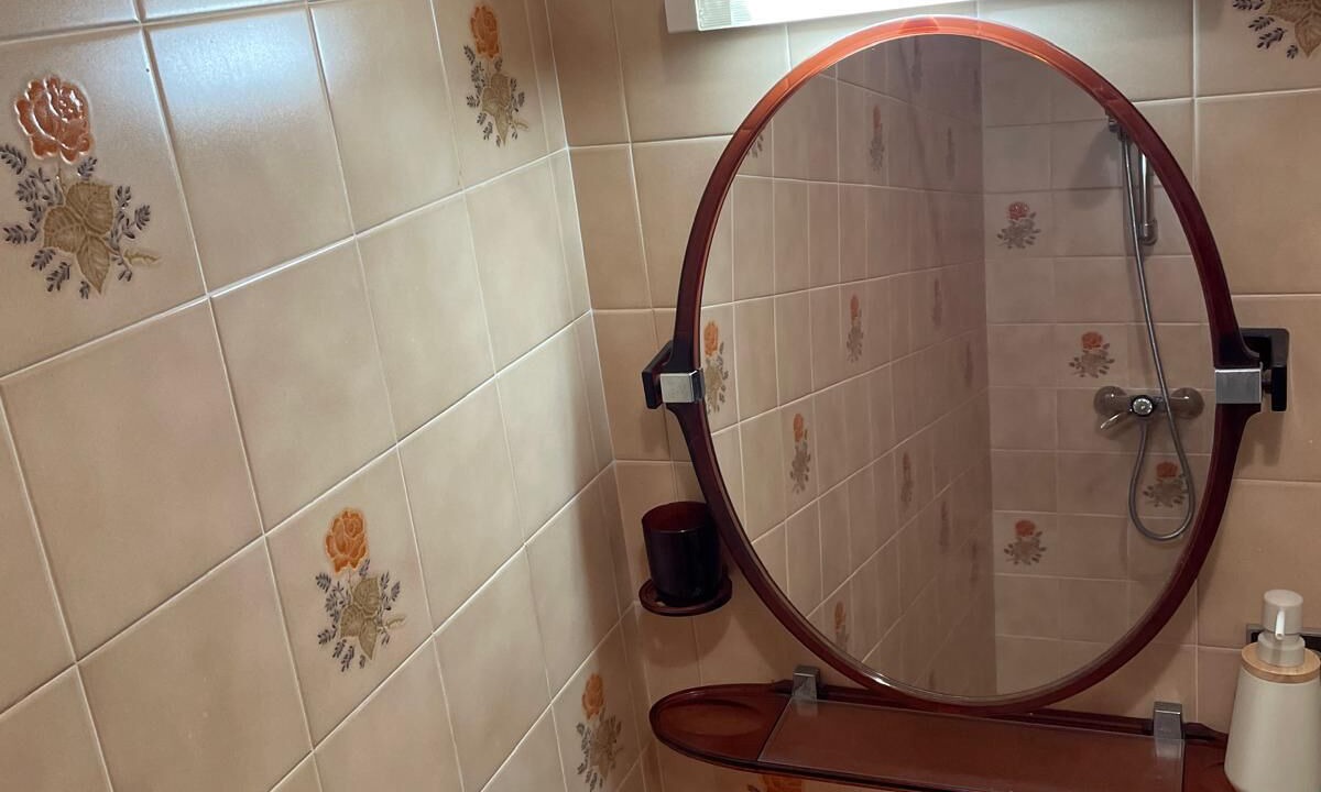 Photo of Bathroom in Laye