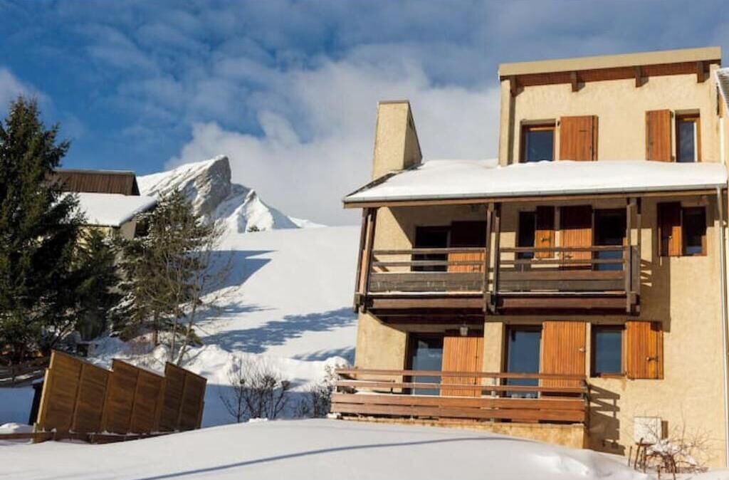 Photo of Outdoor in Laye