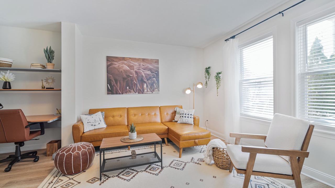 Photo of Livingroom in Fort Lee