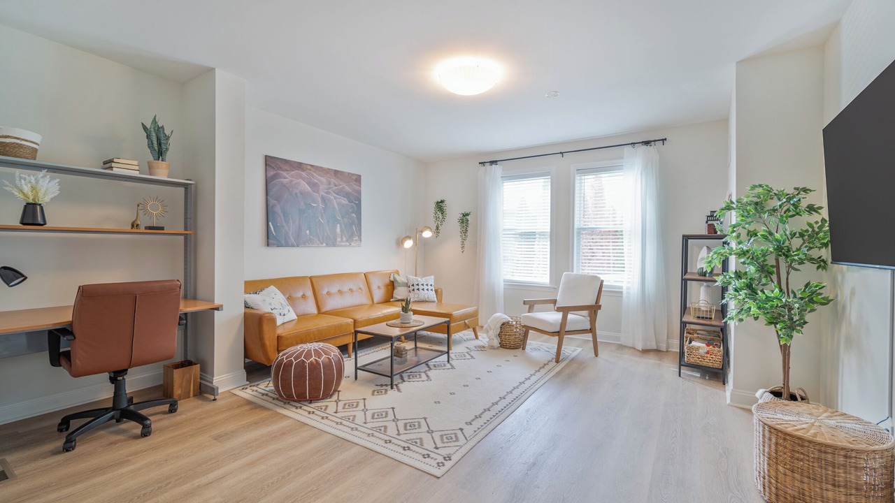 Photo of Livingroom in Fort Lee