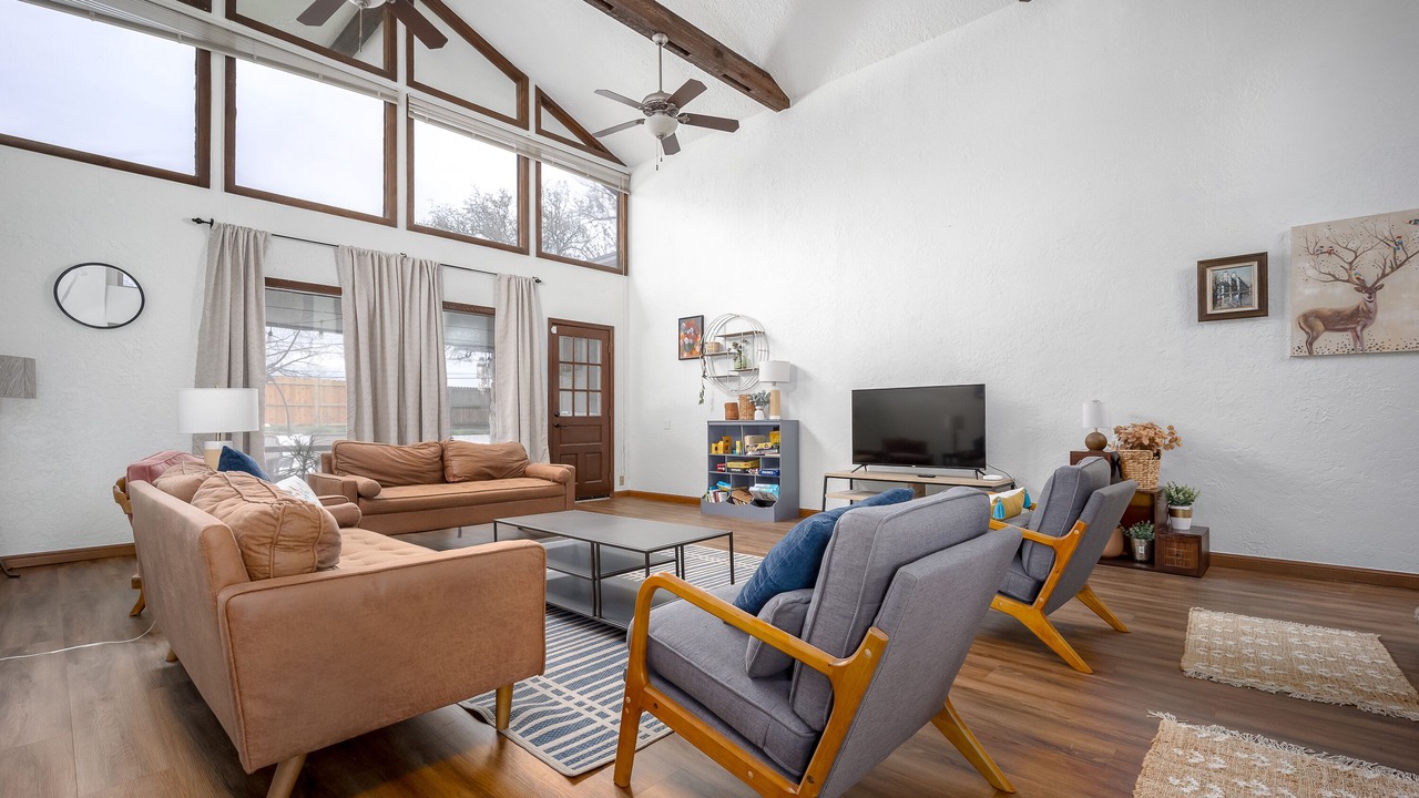 Photo of Livingroom in Norman