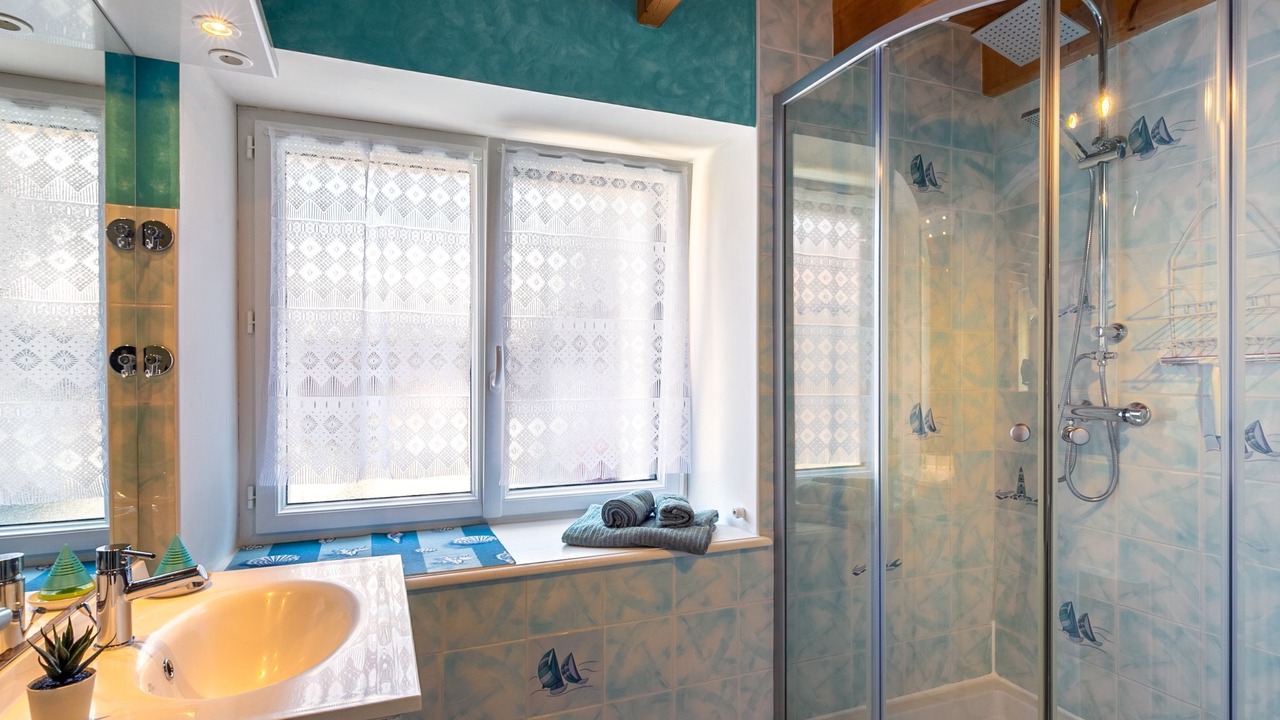 Photo of Bathroom in Plounevez-Lochrist