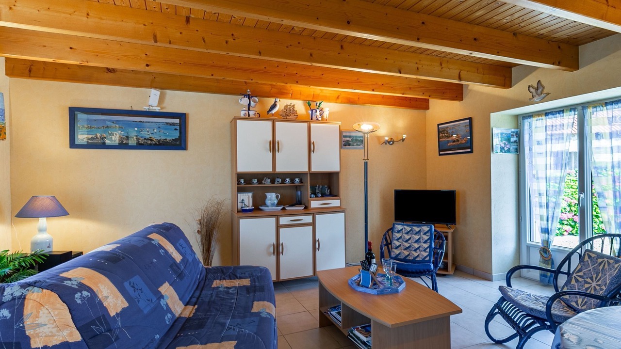 Photo of Livingroom in Plounevez-Lochrist