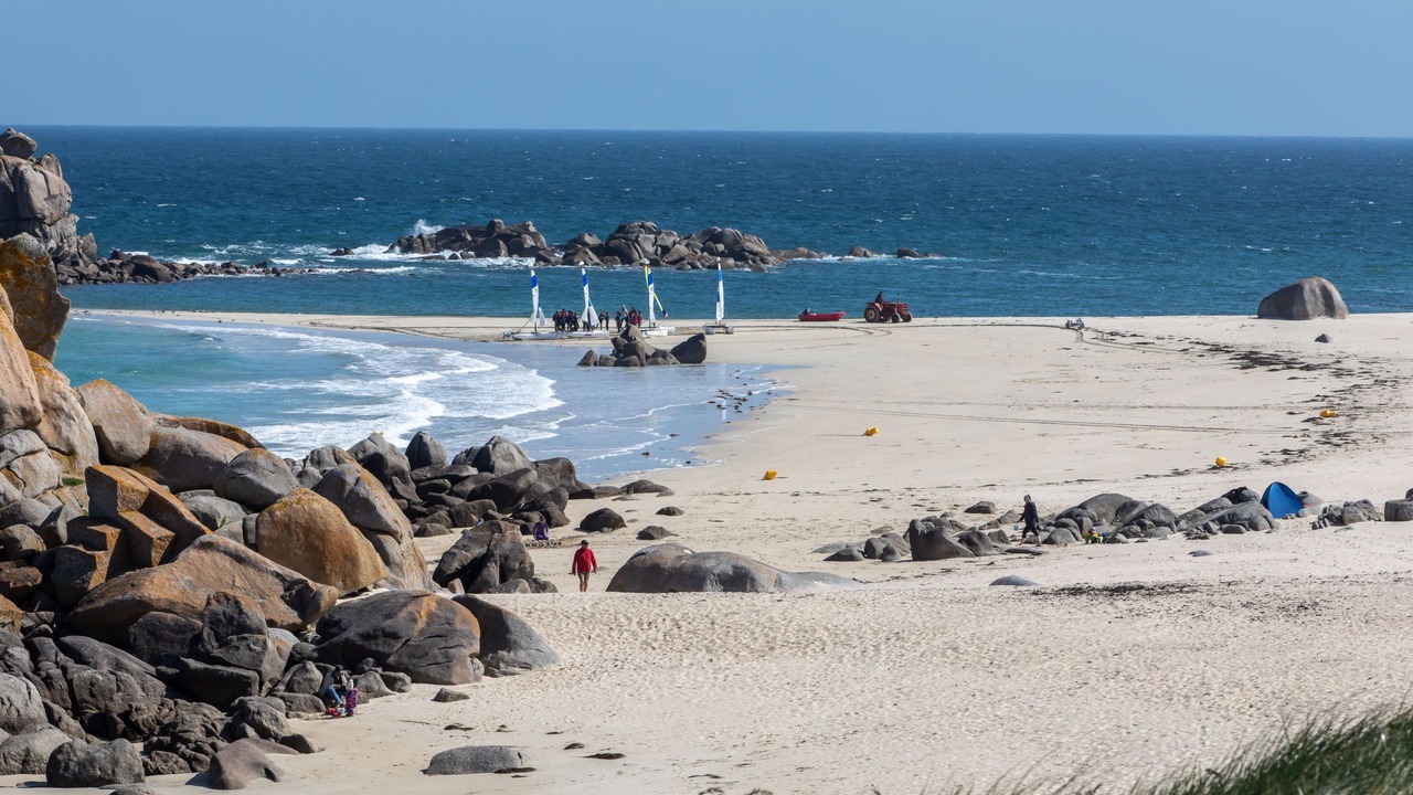 Photo of Others in Cleder