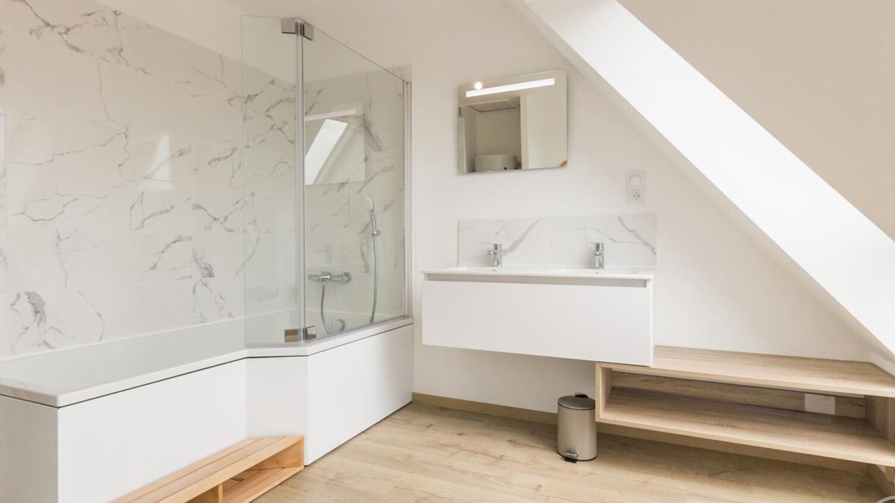 Photo of Bathroom in Vains