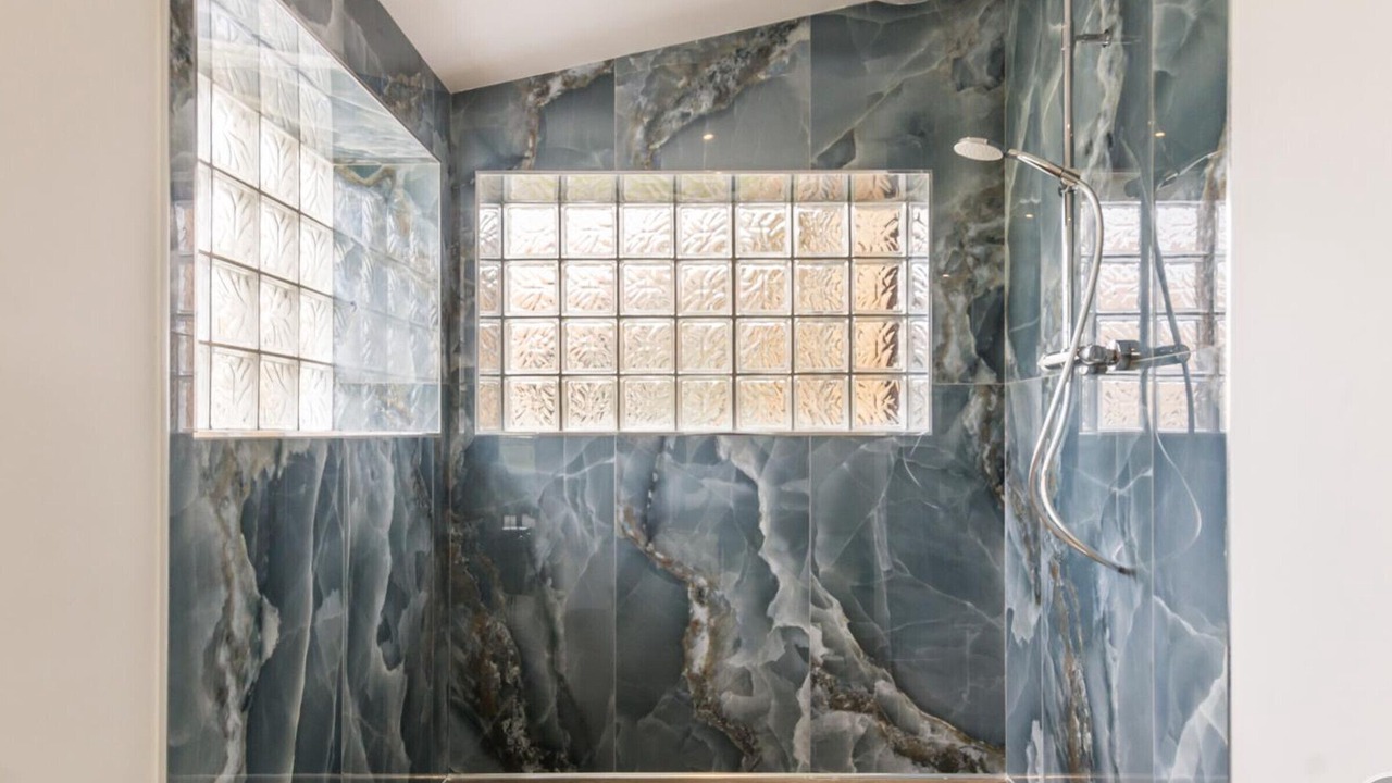 Photo of Bathroom in Vains