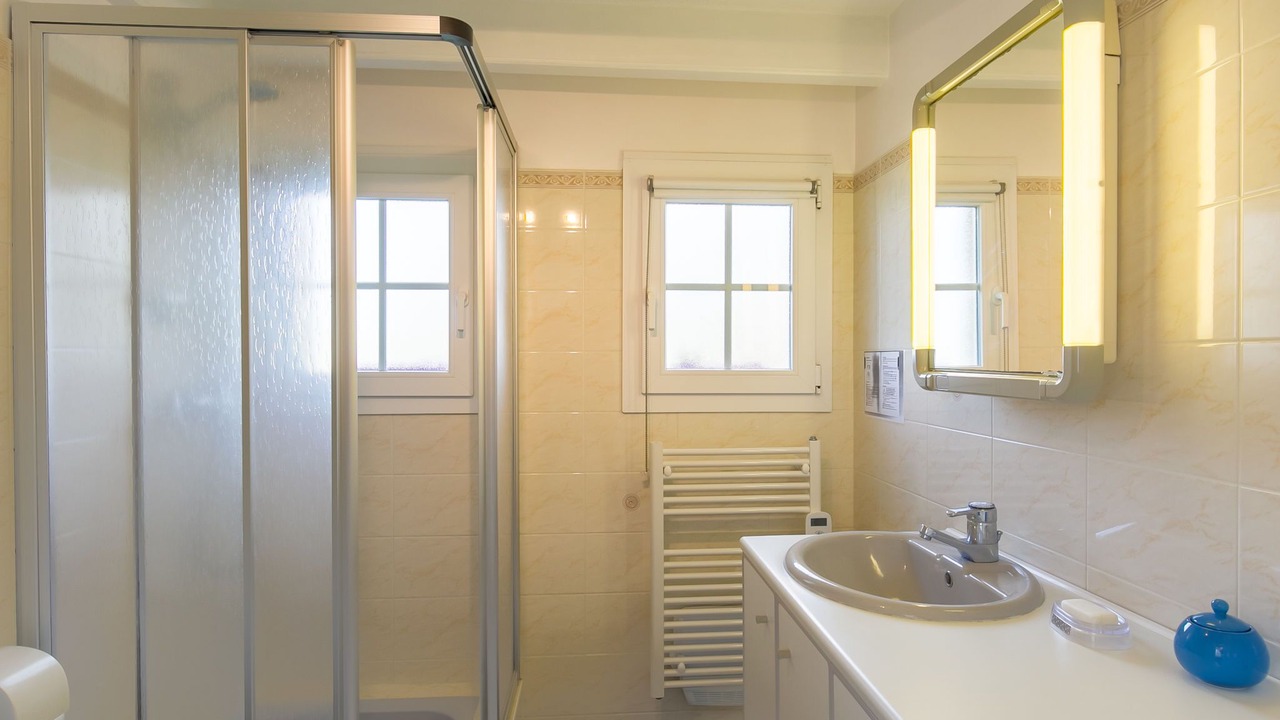 Photo of Bathroom in Plounevez-Lochrist