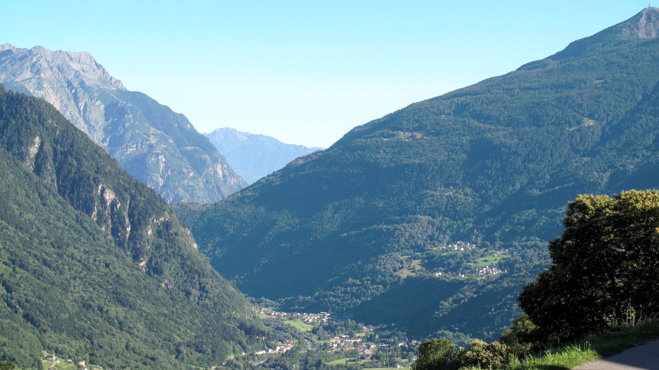 Photo of Others in Malvaglia-dagro