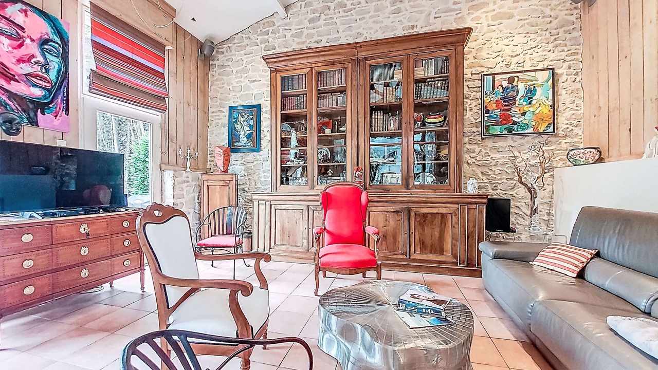 Photo of Livingroom in Saint-Vincent-de-Paul
