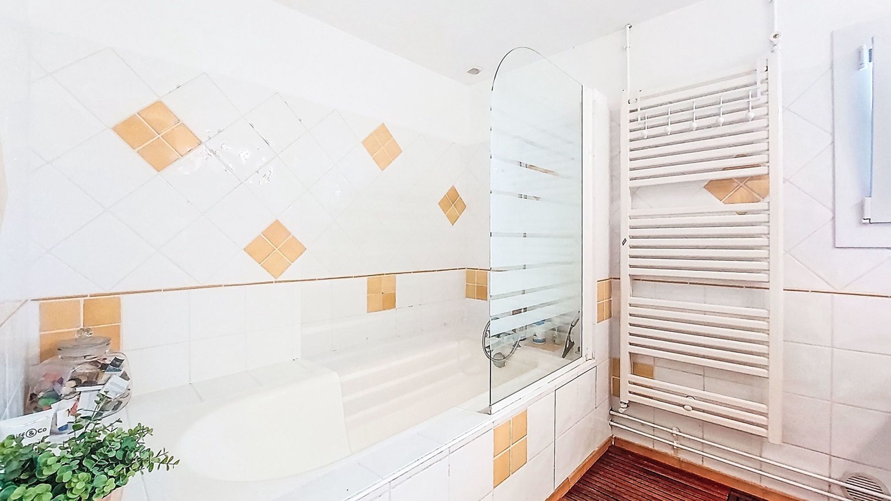 Photo of Bathroom in Saint-Vincent-de-Paul