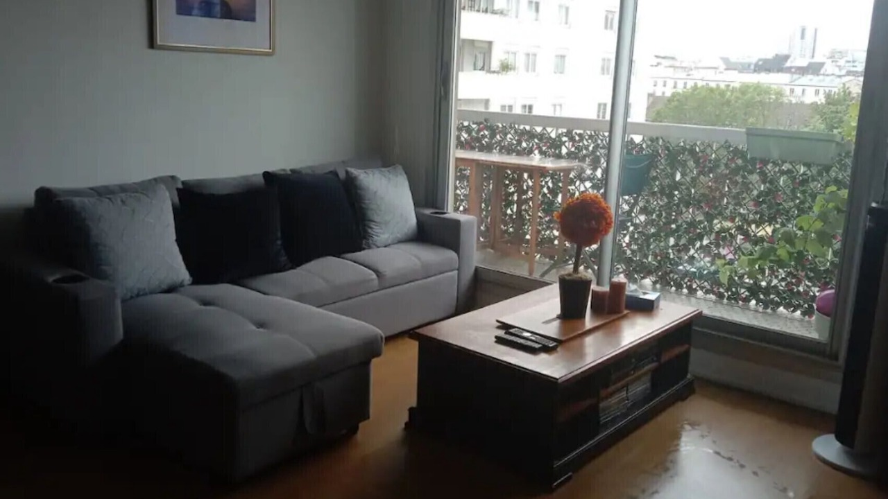 Photo of Livingroom in 15th Arrondissement
