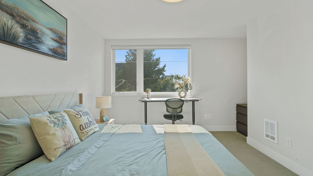 Photo of Others in Eastlake