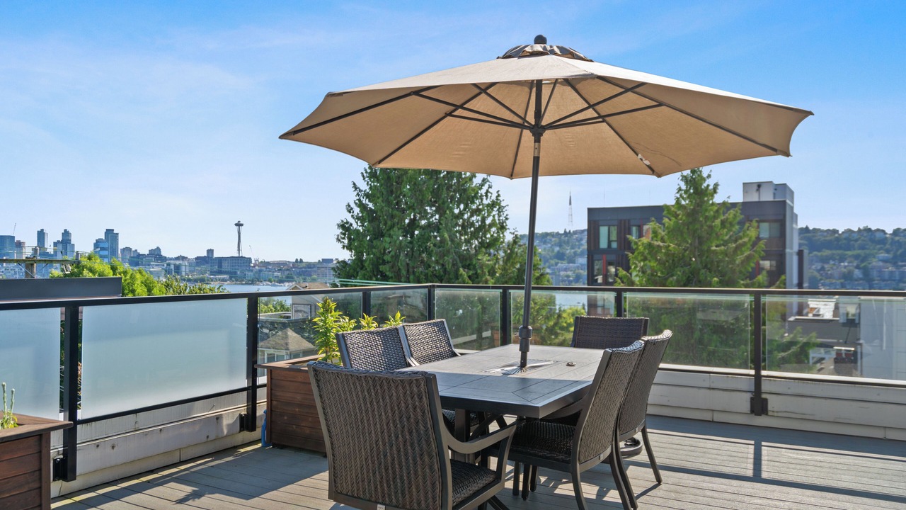 Photo of Outdoor in Eastlake