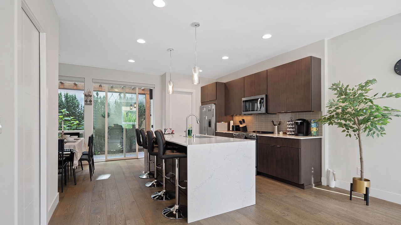 Photo of Others in Eastlake