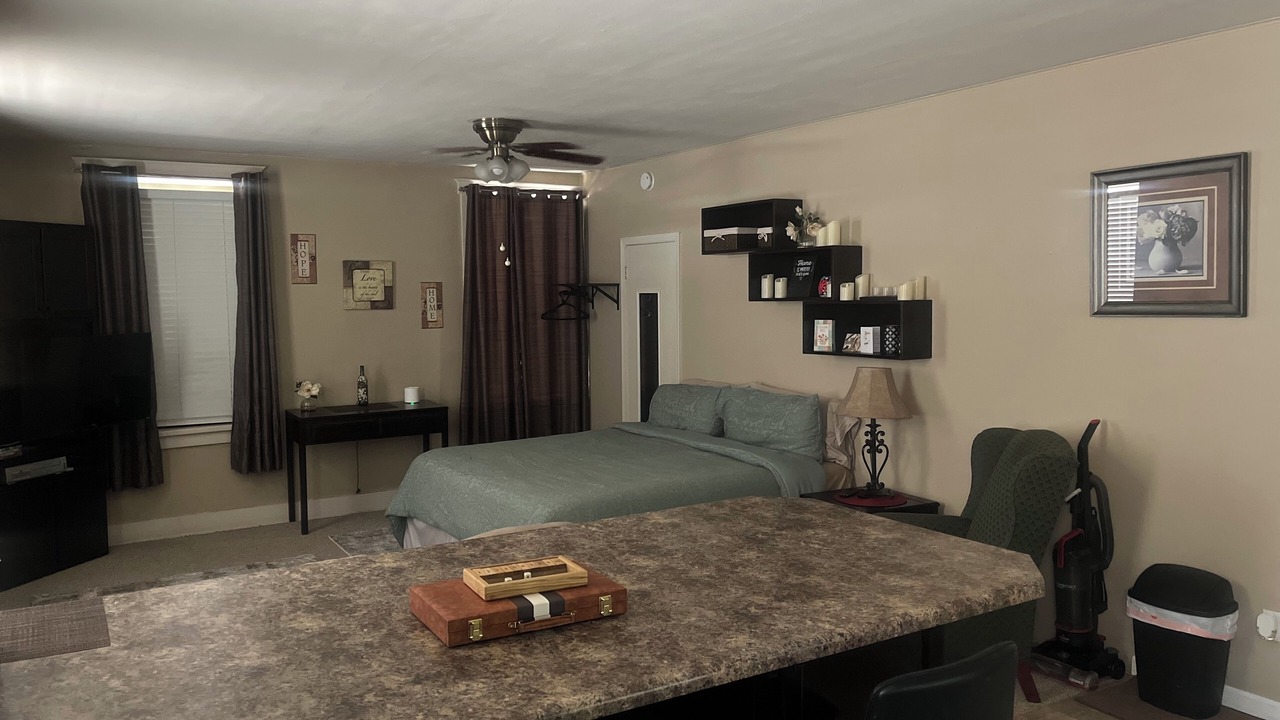 Photo of Bedroom in Boonville