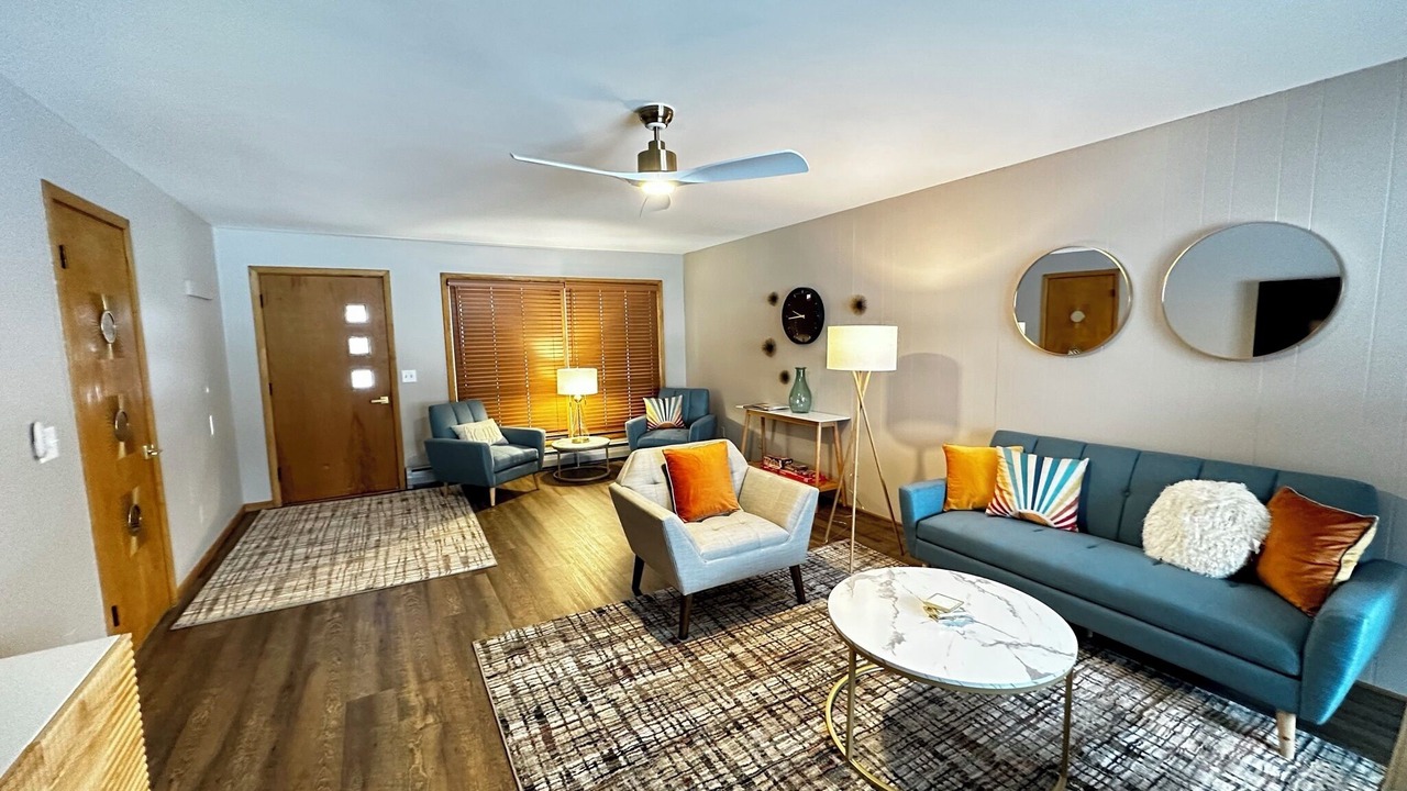Photo of Livingroom in Chippewa Falls