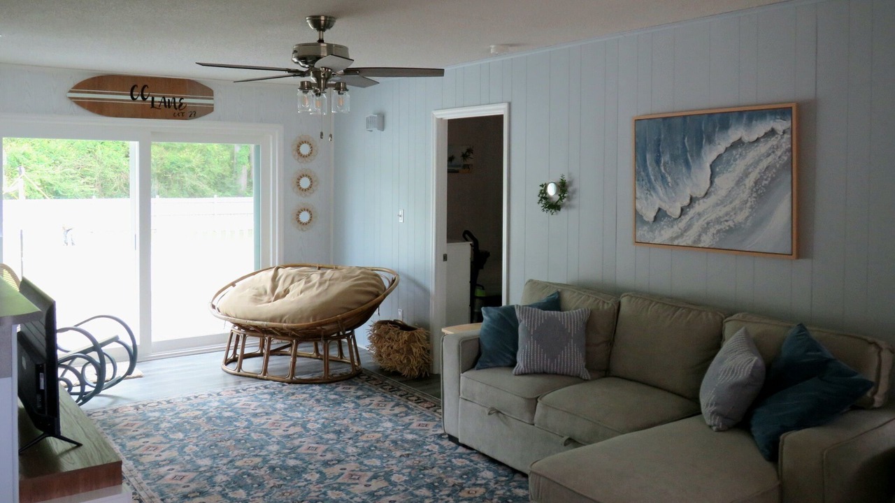 Photo of Livingroom in Morehead City